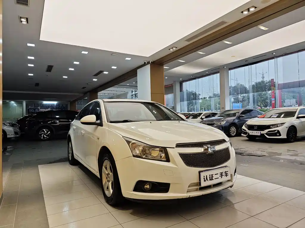 Chevrolet Cruze 2013 1.8L SE AT