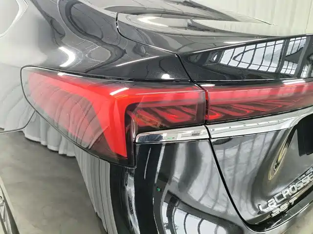 Buick LaCrosse — миниатюра 16