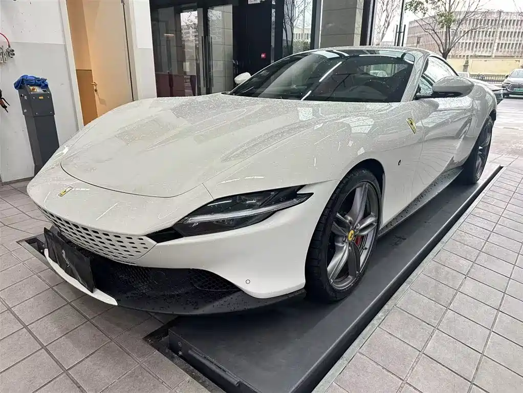Купить Ferrari Roma