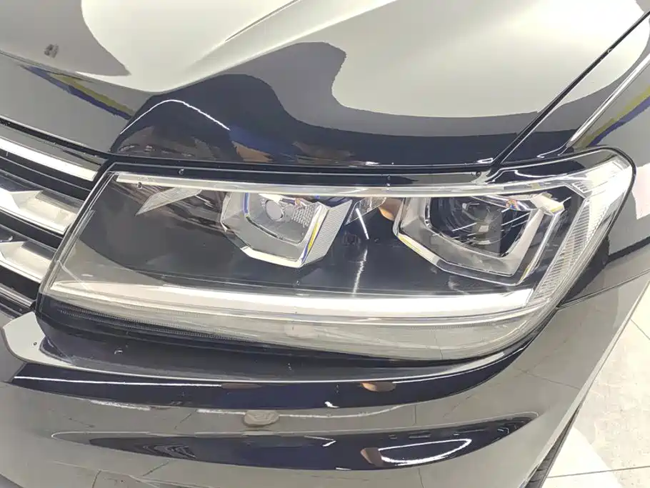 Volkswagen Tiguan L — миниатюра 5