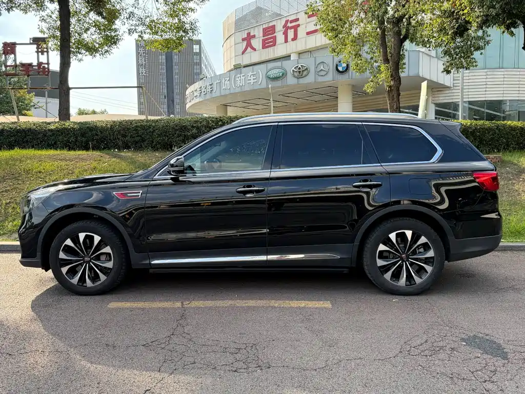 Hongqi HS7 2021 2.0T DCT
