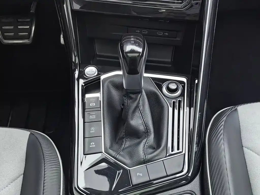 Volkswagen X — миниатюра 13