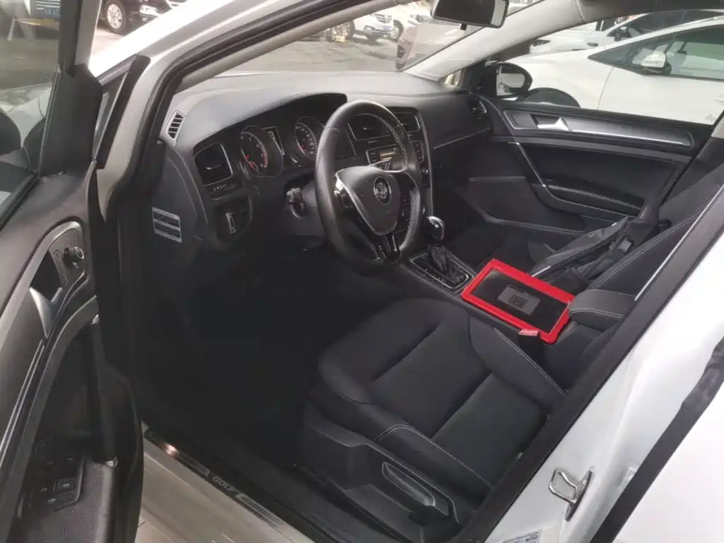 Volkswagen Golf — миниатюра 16
