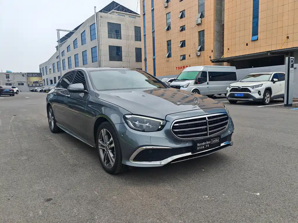 MERCEDES-BENZ  E CLASS