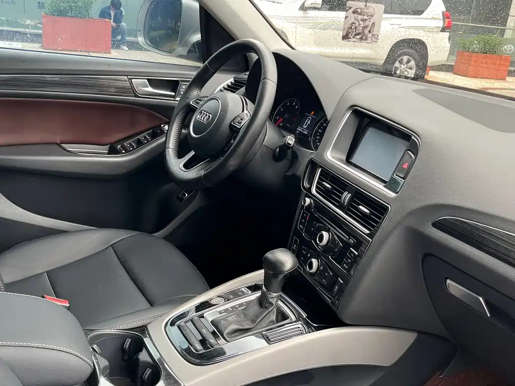 Audi Q5 — миниатюра 21
