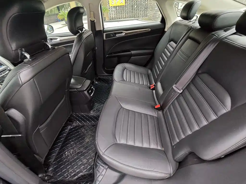 Ford Mondeo 2013 2.0L GTDi200 Luxury