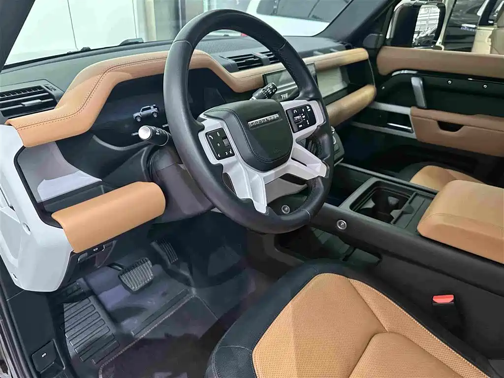 Land Rover Defender — миниатюра 12