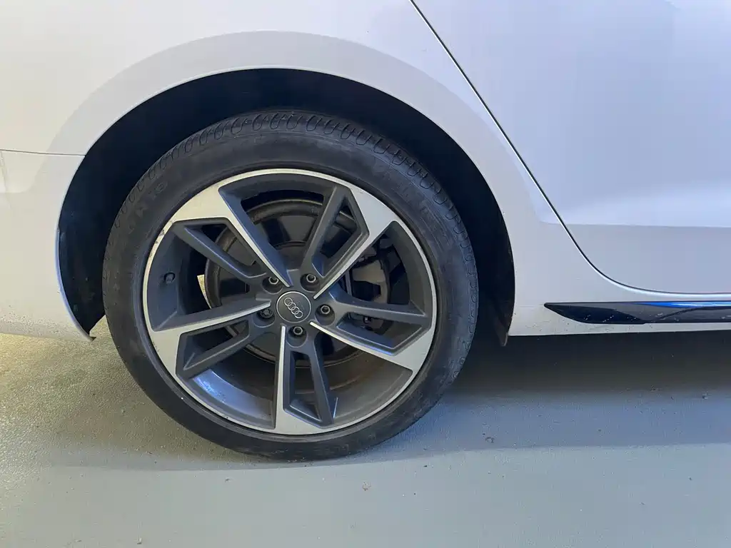 Audi A4L — миниатюра 13