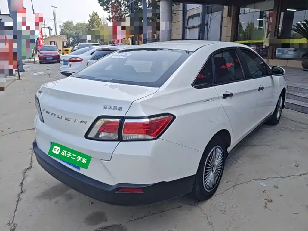 Venucia D60 — миниатюра 7