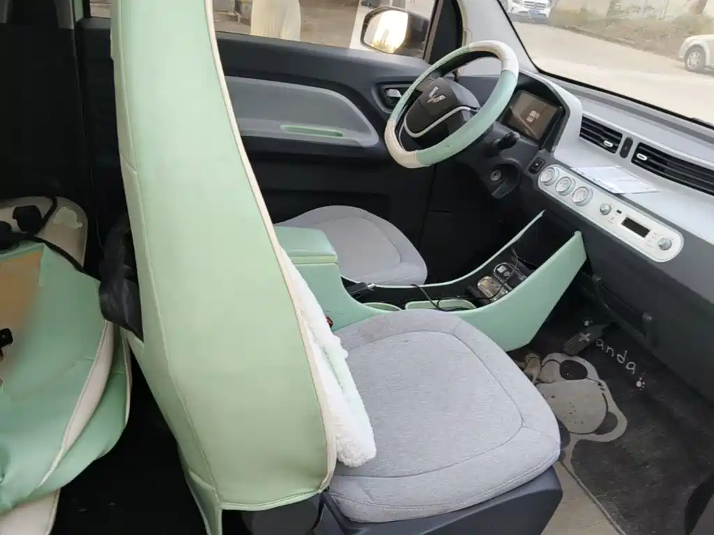 Wuling MINIEV — миниатюра 25
