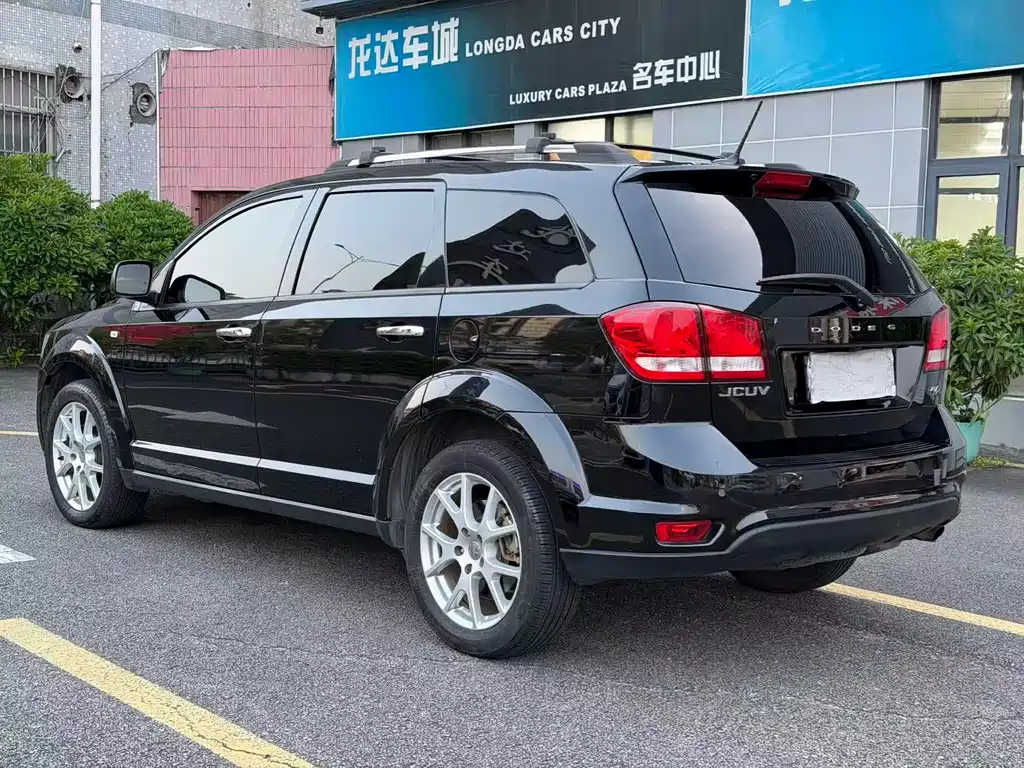 Dodge Journey — миниатюра 5
