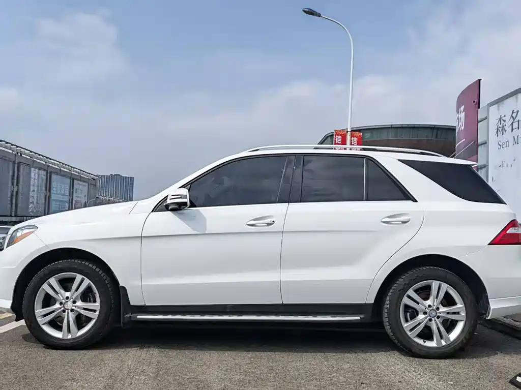 Mercedes-Benz M-Class — миниатюра 3