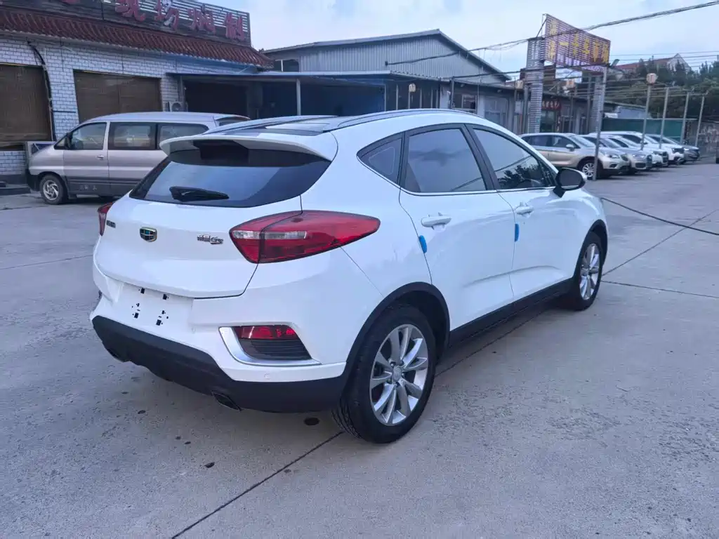 Geely Emgrand GS — миниатюра 7