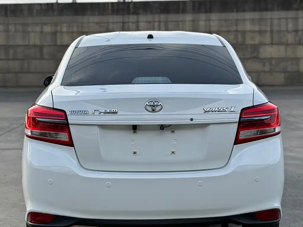 TOYOTA YARIS L TO ENJOY