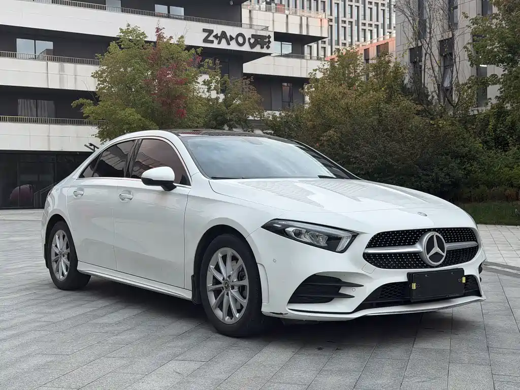 Mercedes-Benz A-Class — миниатюра 3