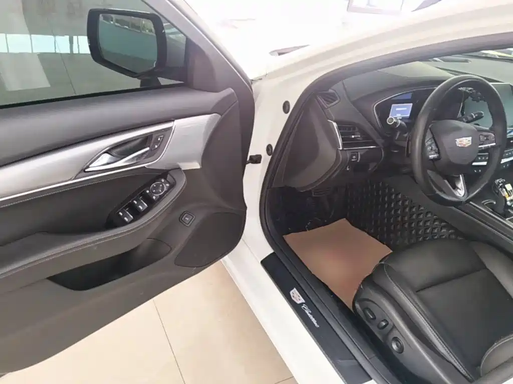 Cadillac CT5 — миниатюра 16