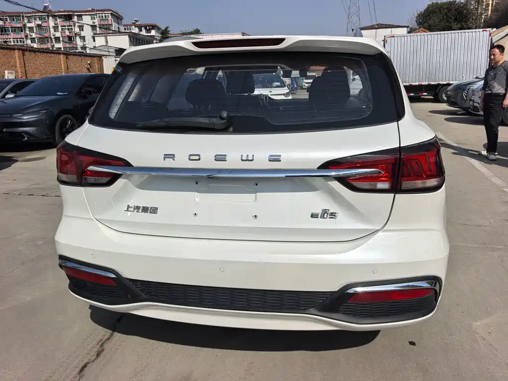 ROEWE EI5