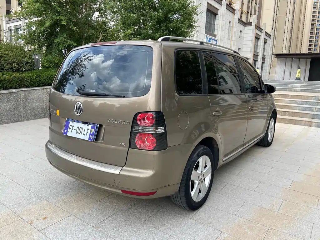Volkswagen Touran — миниатюра 6