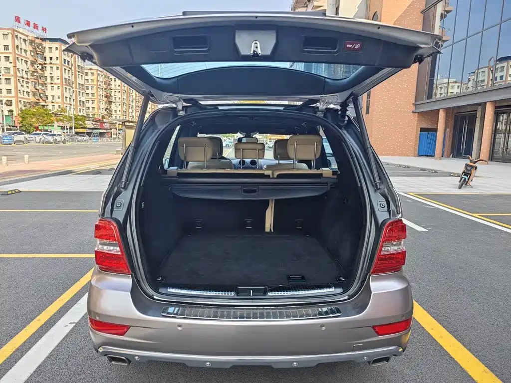 Mercedes-Benz M-Class — миниатюра 15