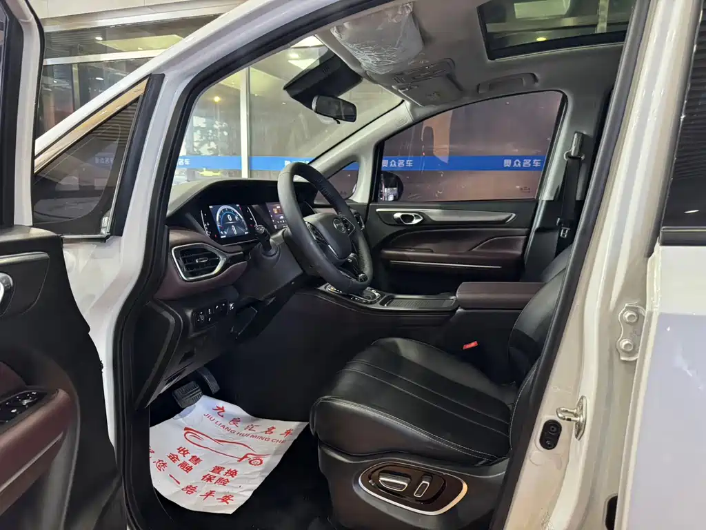 GAC Motor Trumpchi M6 — миниатюра 4