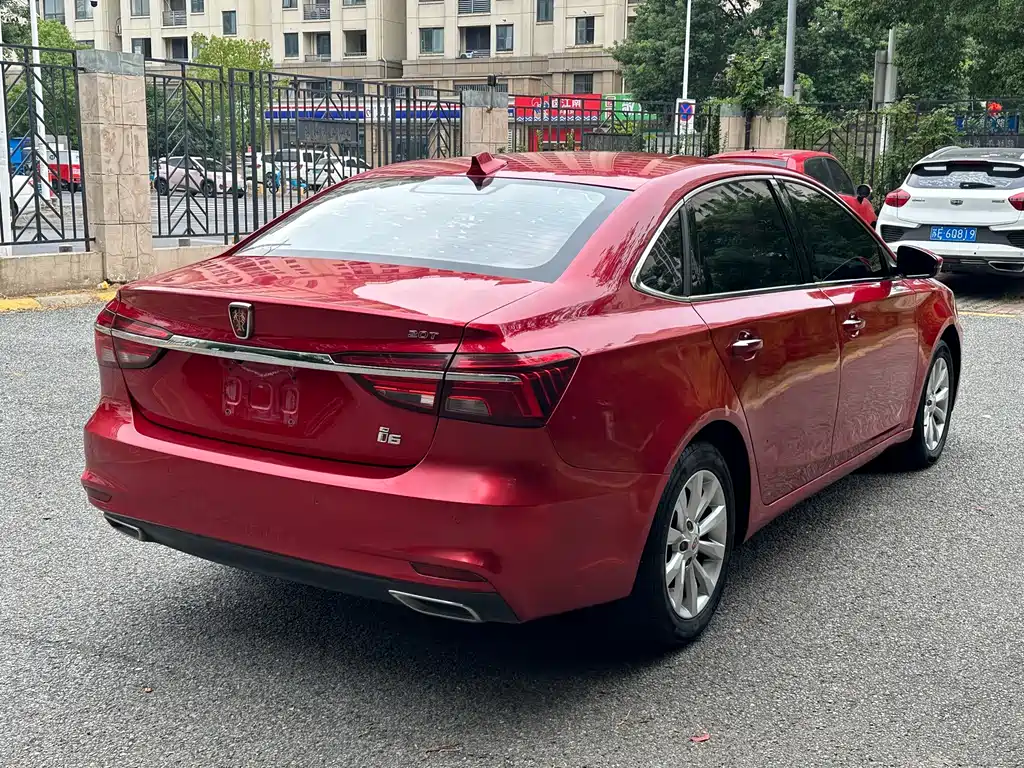 Roewe i6 Classic — миниатюра 4