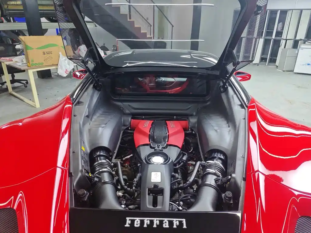 Ferrari F8 — миниатюра 8