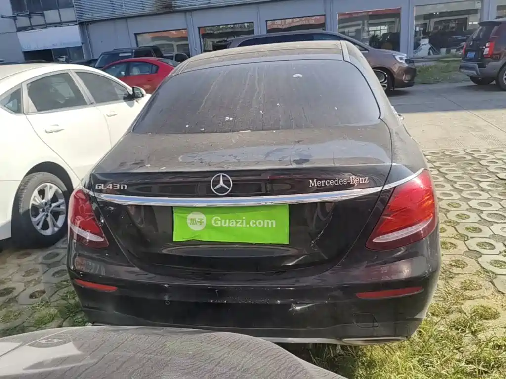 Mercedes-Benz E-Class — миниатюра 6