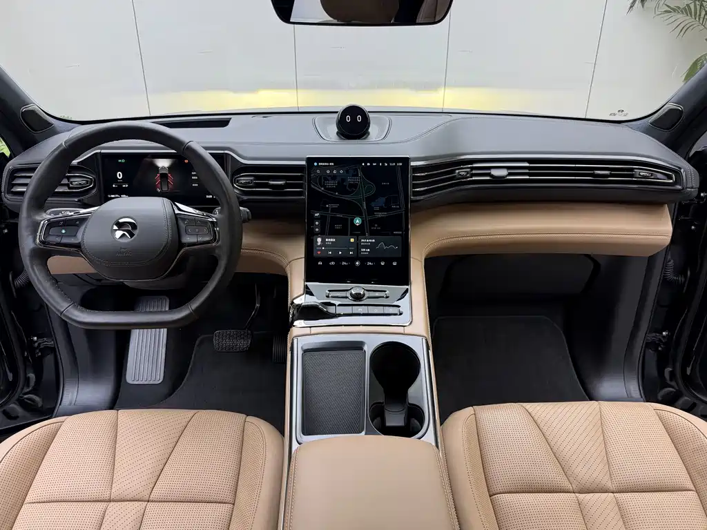 NIO ES8 — миниатюра 6