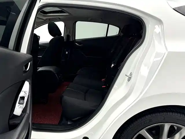 Mazda 3 Axela — миниатюра 9