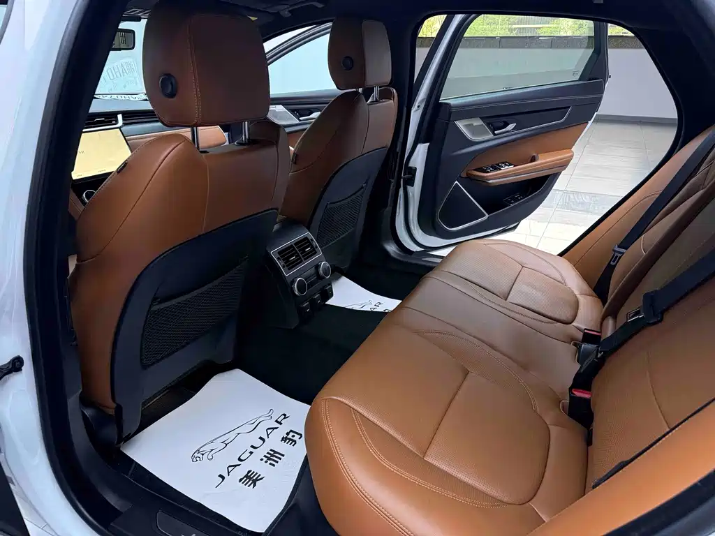 Jaguar XFL — миниатюра 19