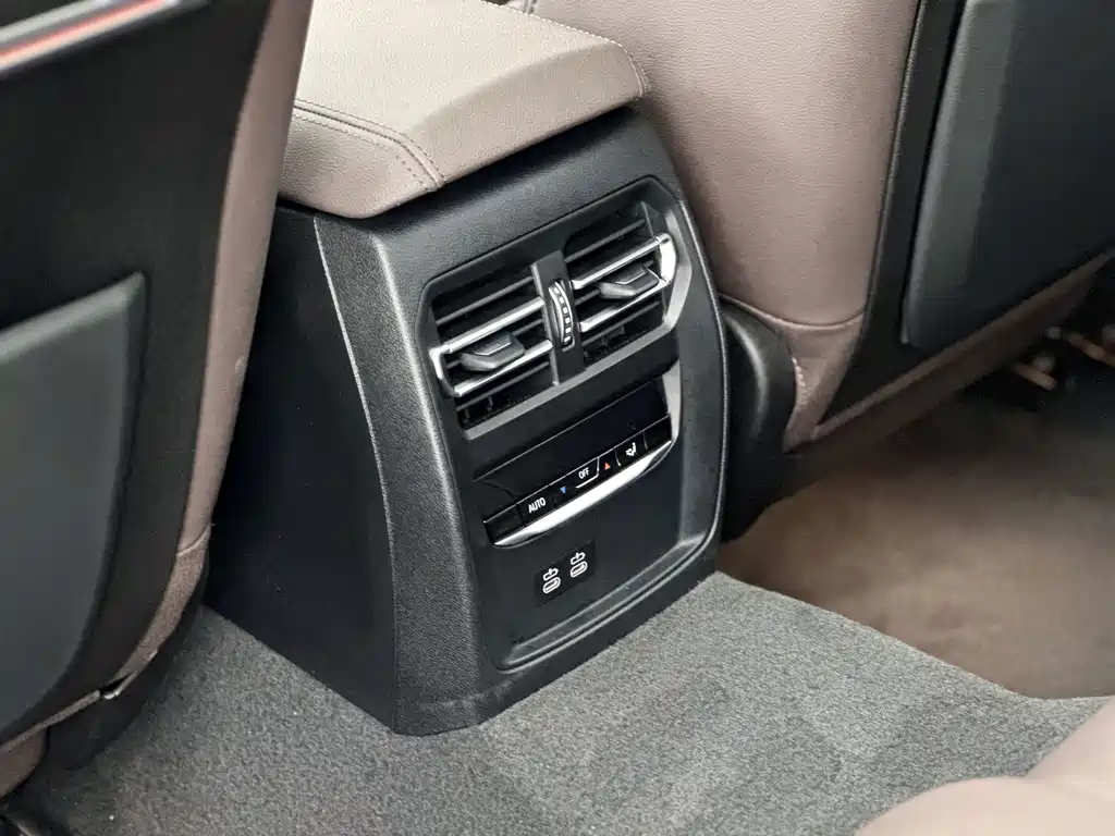 BMW 3 Series — миниатюра 14