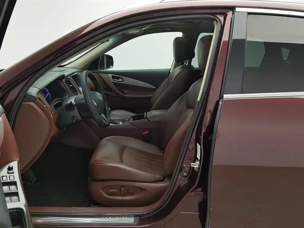 INFINITI QX50