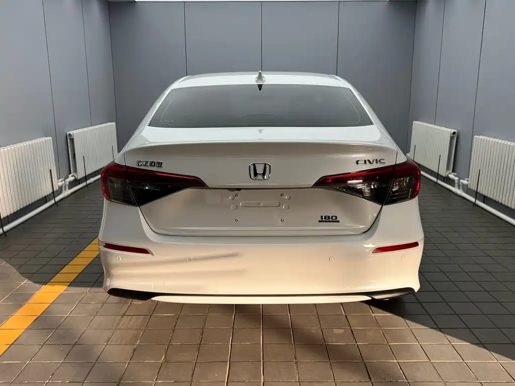 Honda Civic — миниатюра 5