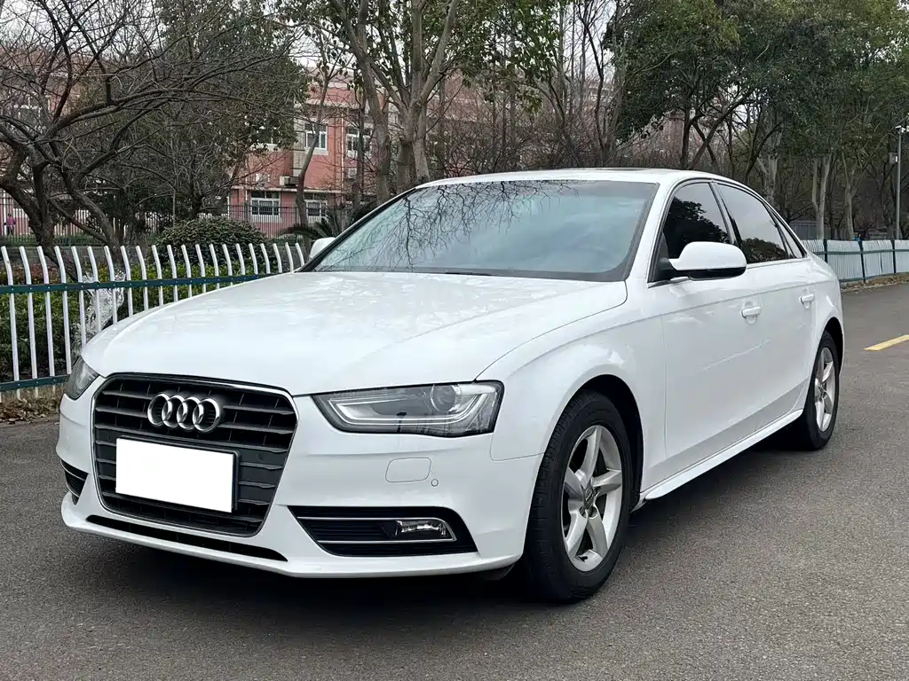 Audi A4L 2013