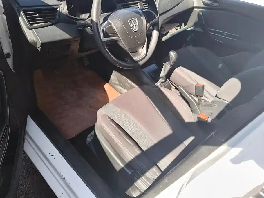 Baojun 310 — миниатюра 9