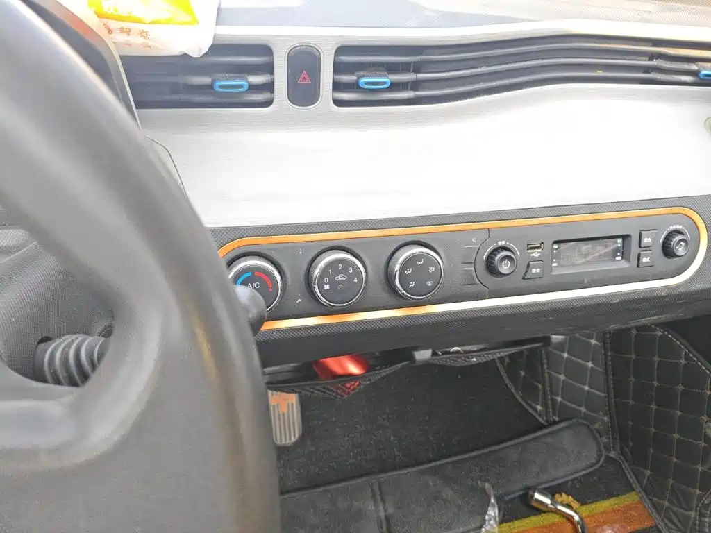 Wuling MINIEV — миниатюра 14