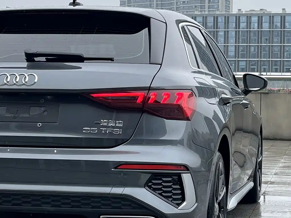 Audi A3 2021 Sportback 35 TFSI Fashion Sport