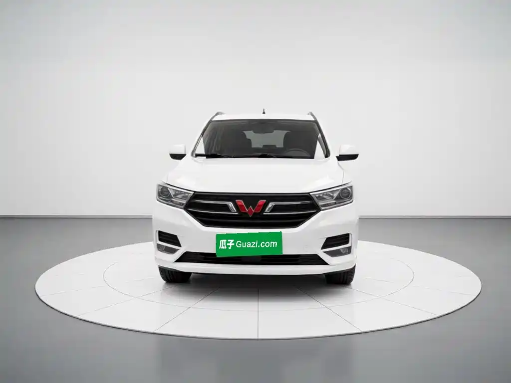 Wuling Hongguang — миниатюра 2