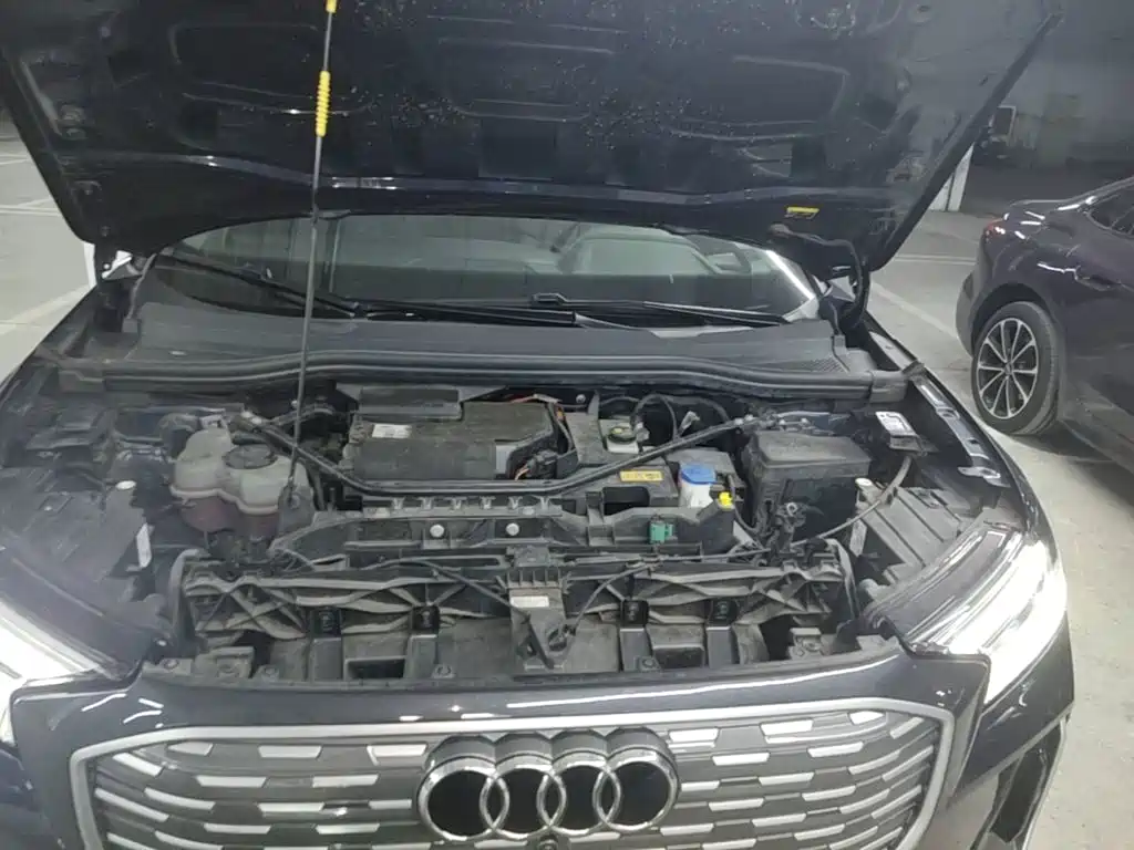 Audi Q4 e-tron — миниатюра 20