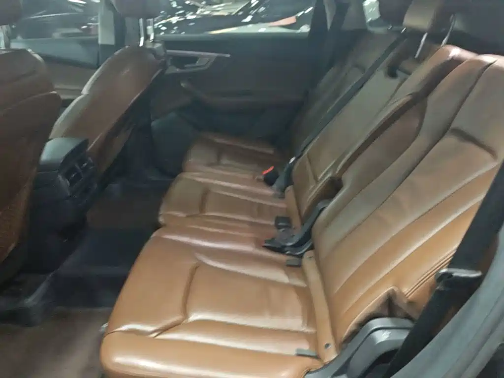 Audi Q7 — миниатюра 17