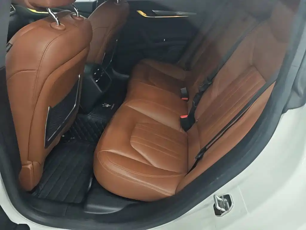 Maserati Ghibli — миниатюра 17