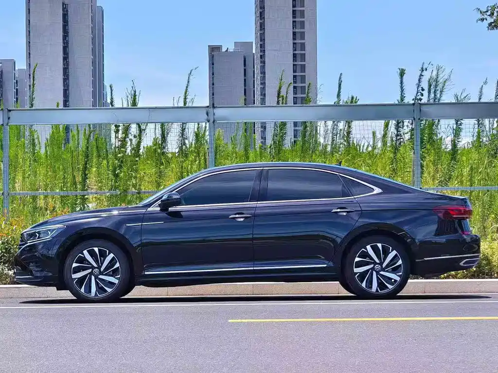 Volkswagen Passat — миниатюра 2