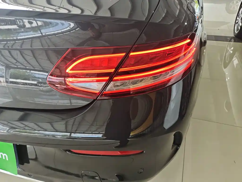 Mercedes-Benz C-Class (Import) — миниатюра 8