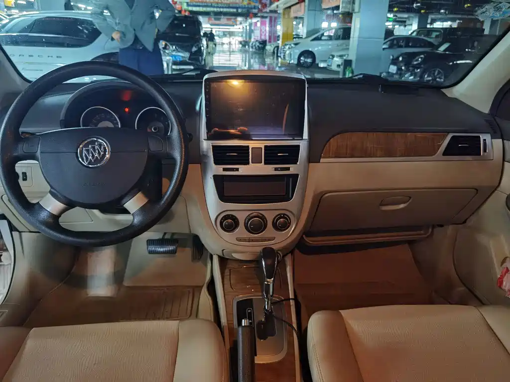 Buick Excelle — миниатюра 8