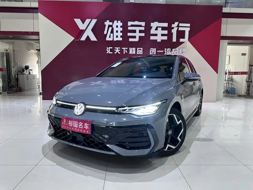 Volkswagen Golf 2025