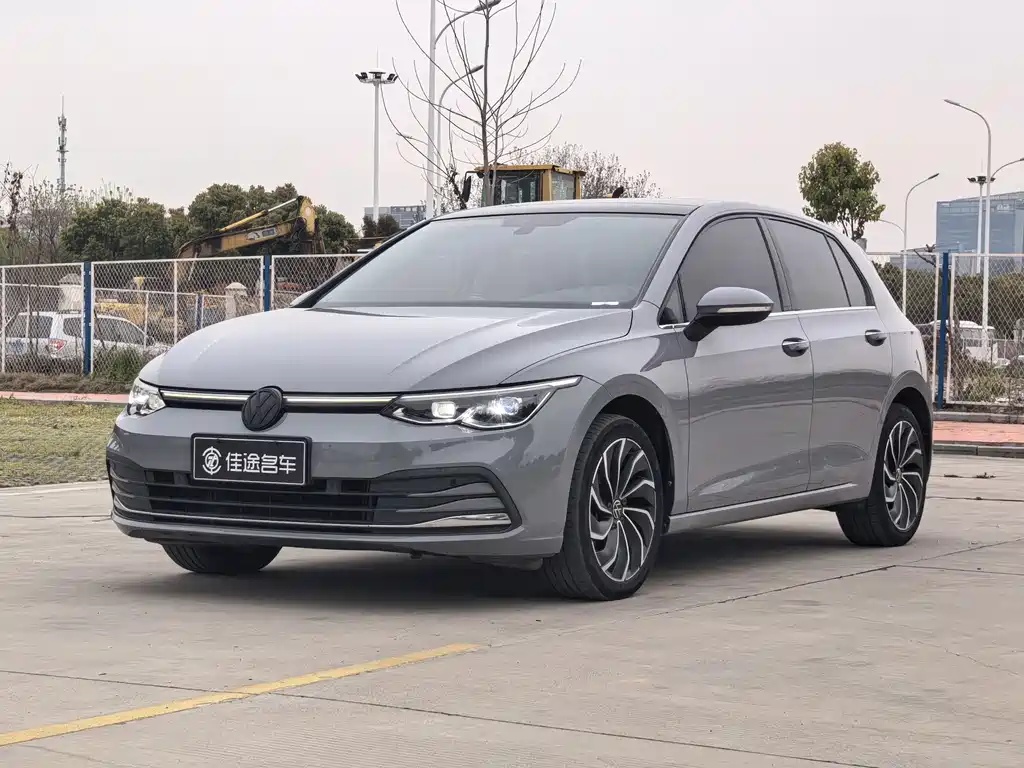 Volkswagen Golf 2021