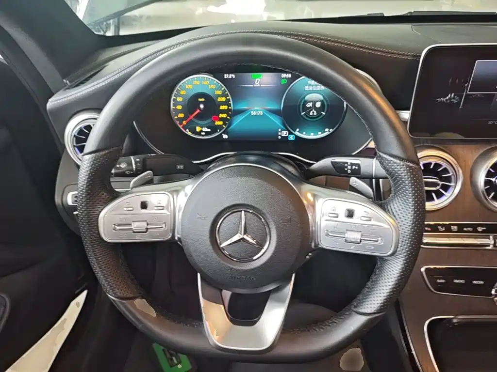 Mercedes-Benz C-Class (Import) — миниатюра 11