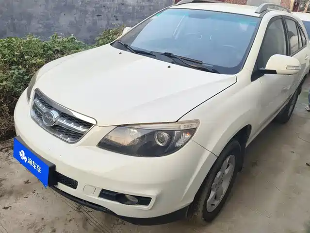 BYD S6