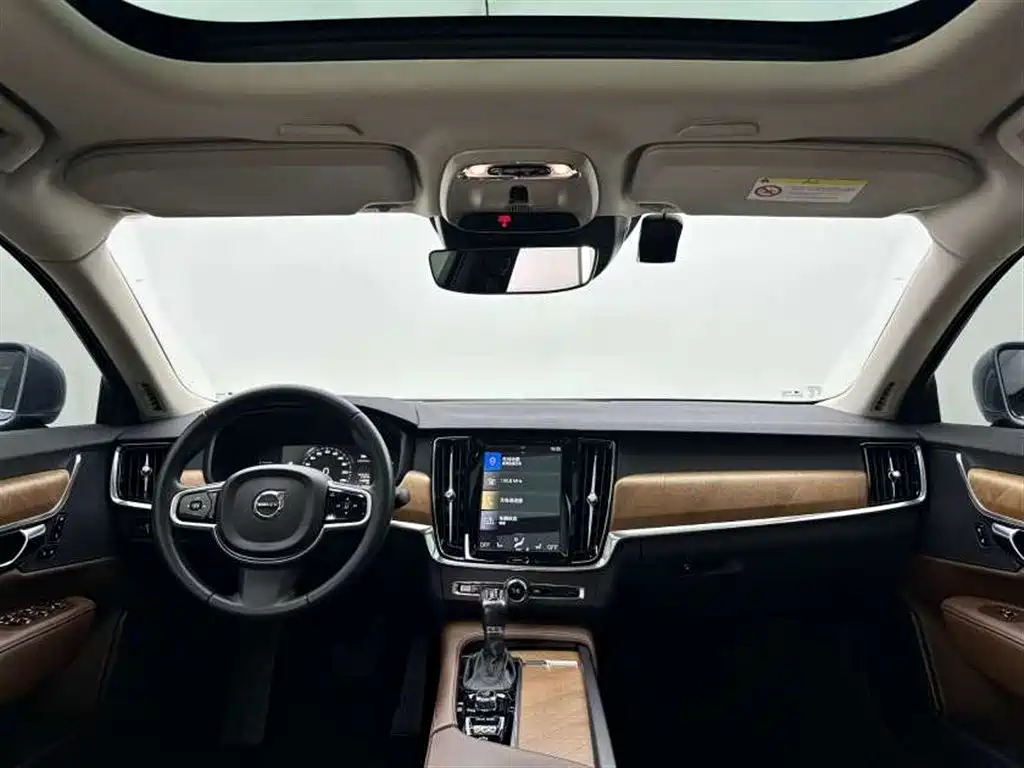 Volvo S90 2019 T5