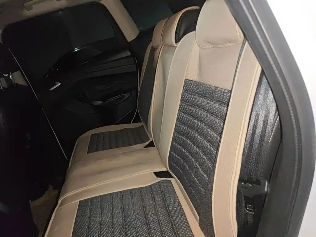 Ford Kuga — миниатюра 18